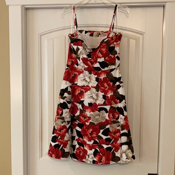 White House Black Market Floral dress size 10 - Picture 2 of 4